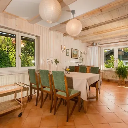 Guest house Bajtica 4*